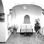 Haiku Hotel Unico